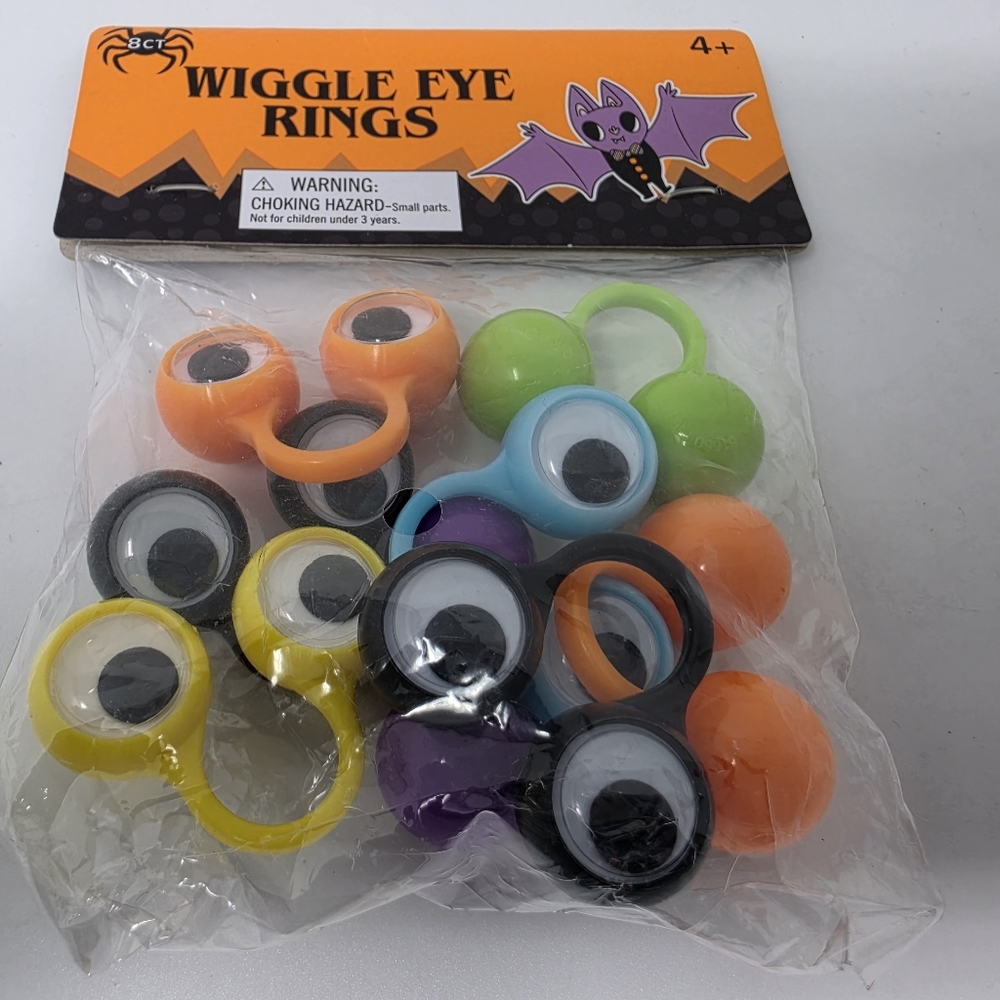 Wiggle Eye Rings 8 Count